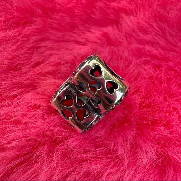 Charm "Love My Sister" with embedded multicolored rhinestones and little hearts - Picture 7 of 14